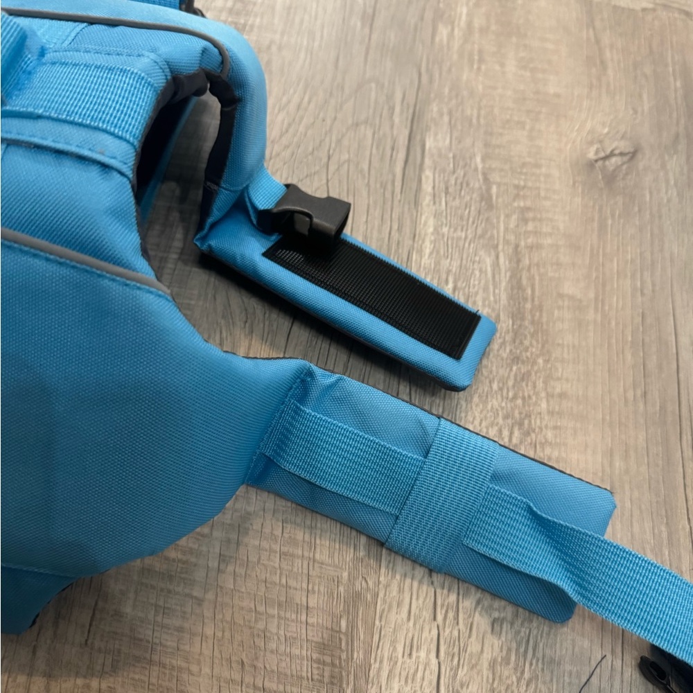 Blue Dog Life Jacket - Picture 5 of 10
